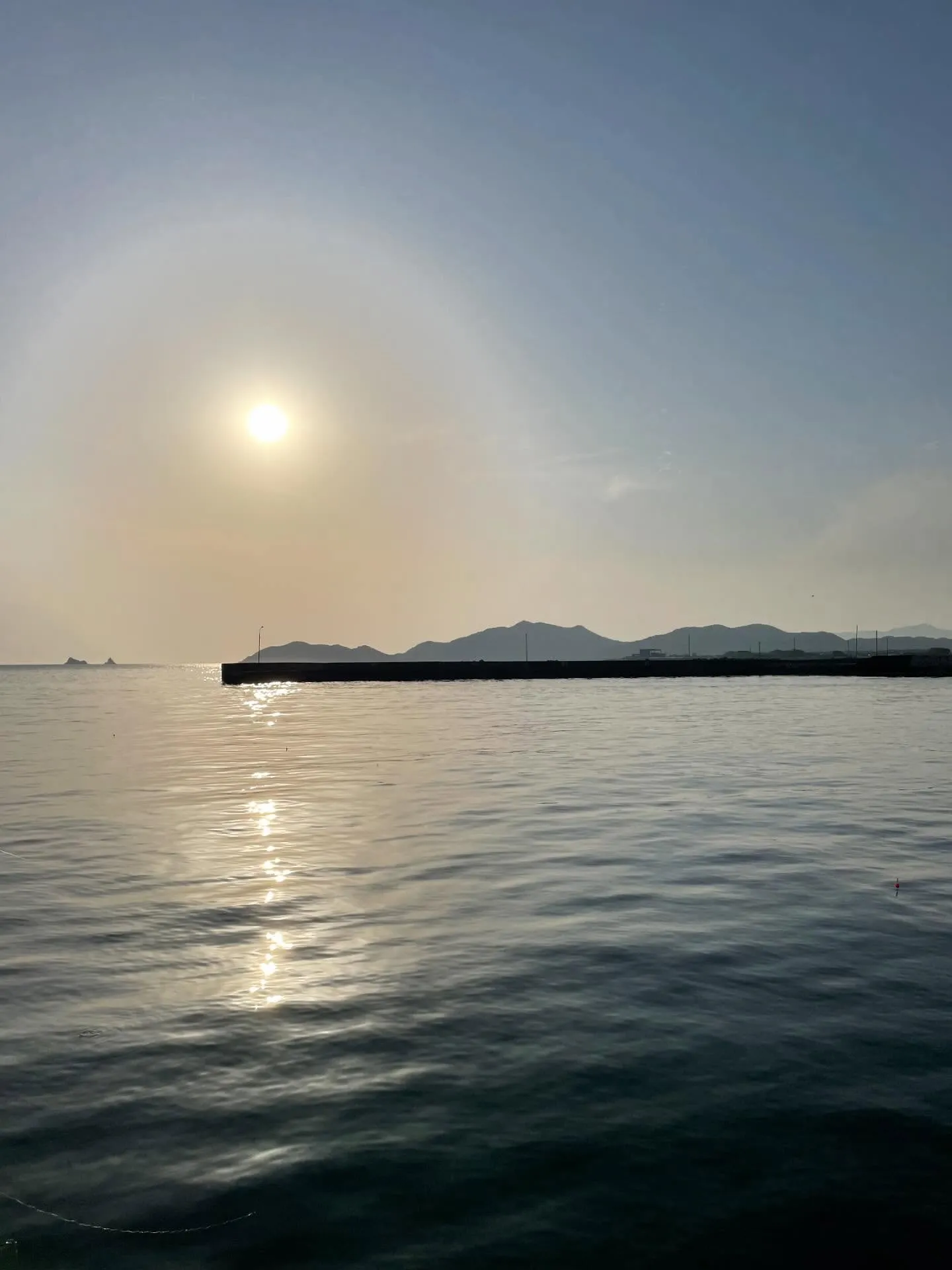 田舎のきれいな海と空…!